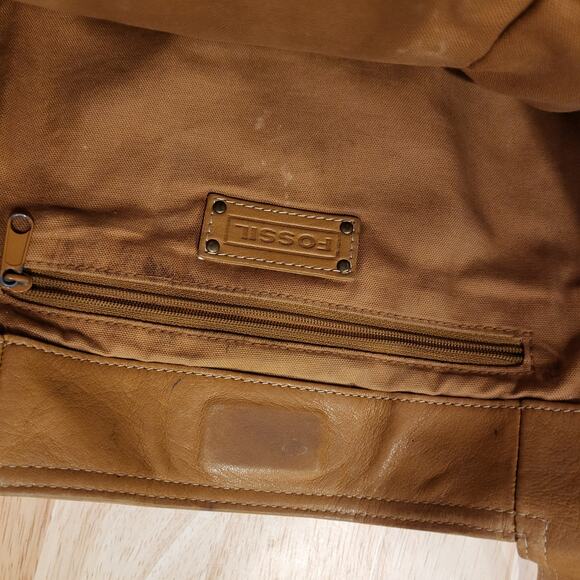 Fossil 100% Leather Tan Shoulder Bag Pockets 13" x 9" - Picture 9 of 11